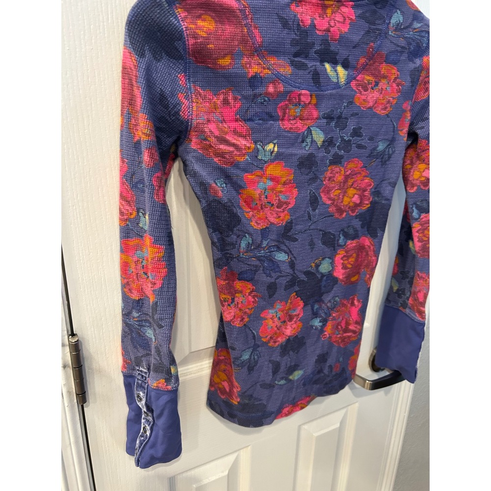 Sundance Womens Purple Floral Waffle Knit Thermal Long Sleeve Top Button Cuff XS - Picture 8 of 8